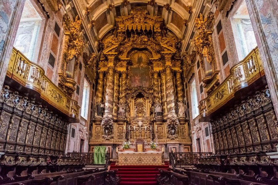Porto: 3-Hour Guided City Highlights Walking Tour - São Bento Station and Porto’s tiled identity