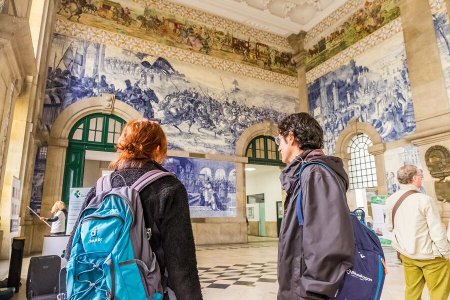 Porto: 3-Hour Guided City Highlights Walking Tour - Bolhão Market and the city’s food side