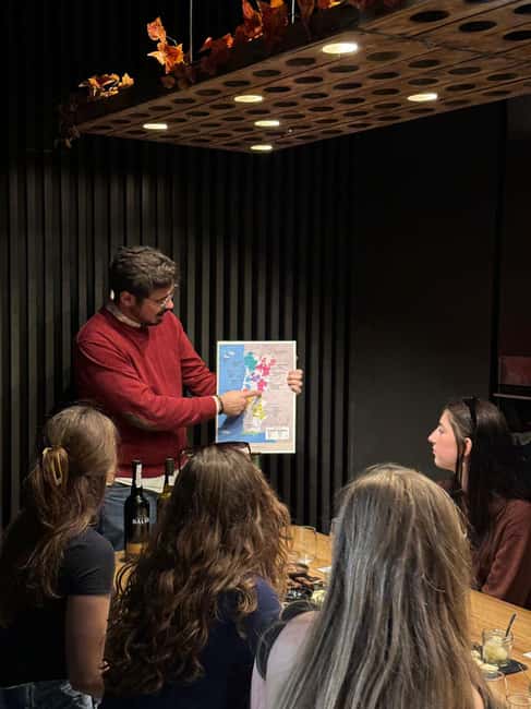 Porto: 5 Port Wine Tasting with Delicious Pairings - Pairings that make the tasting easier to follow