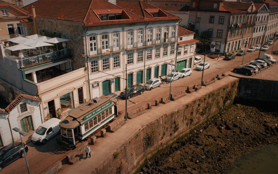 Porto: 5D Flight over de City for all family. - Who Will Enjoy This Most