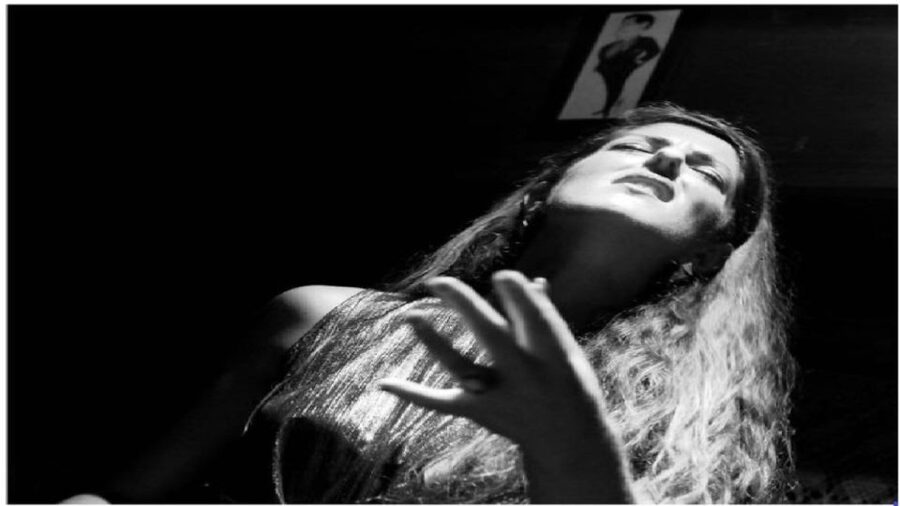 Porto: All-Inclusive Fado Dinner Show and Night Tour - A traditional meal with Portuguese character