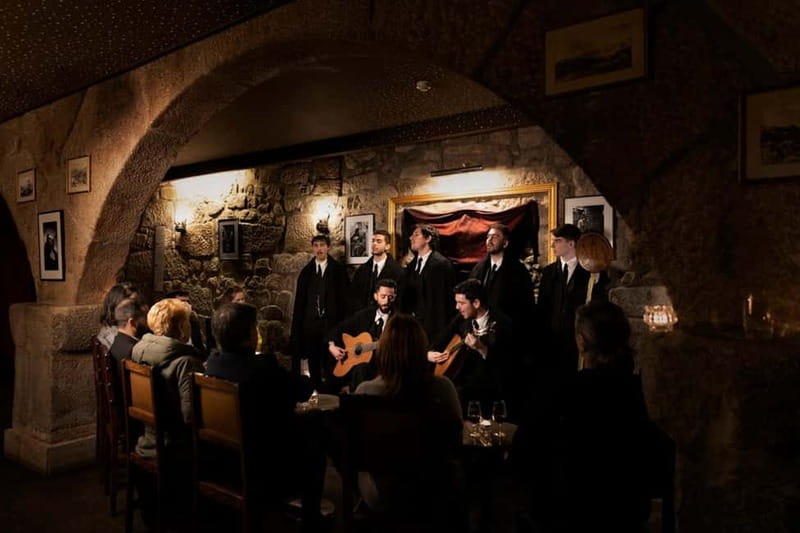 Porto: An Intimate Fado Show in a Historical Tavern - What happens during the one-hour program