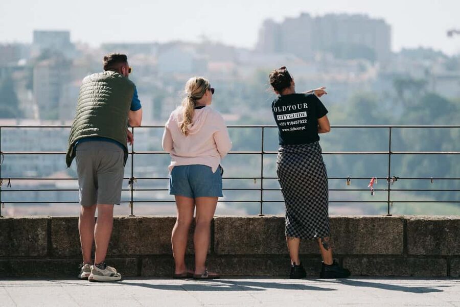 Porto and Foz: Private Douro City Tour in an Electric Ford T - What the private format adds