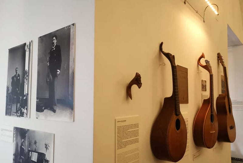 Porto: Authentic Fado Show, Port Wine & Handmade Instruments - The location near Dom Luís Bridge