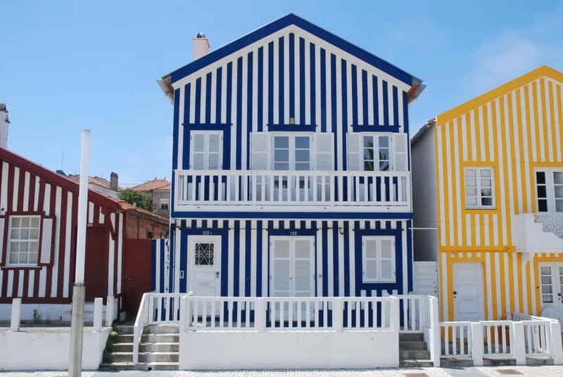 Porto:Aveiro, Cruise, Costa Nova & Capelha da Pedra Full Day - The 45-minute moliceiro cruise