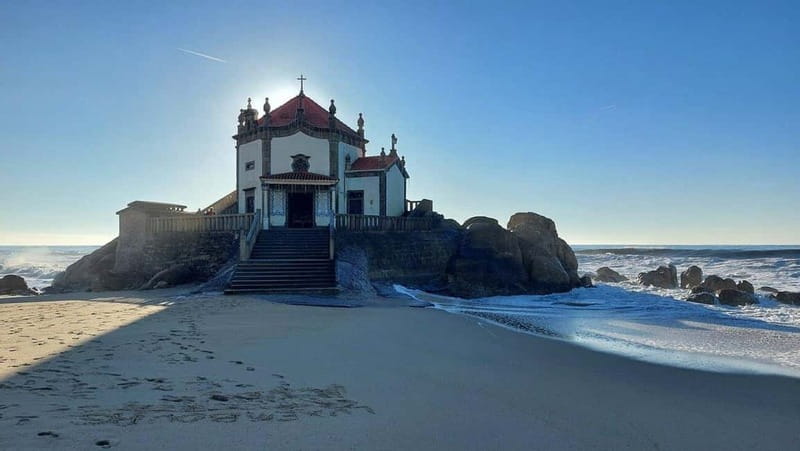 Porto:Aveiro, Cruise, Costa Nova & Capelha da Pedra Full Day - Guides, language, and the group experience