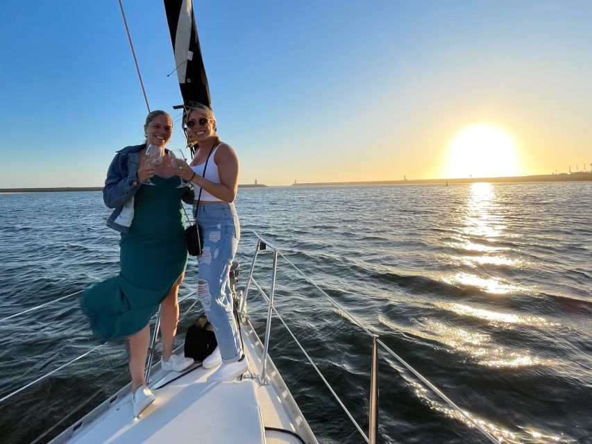 Porto: Best Charming Sailboat Cruise Sunset - What the $61 price includes