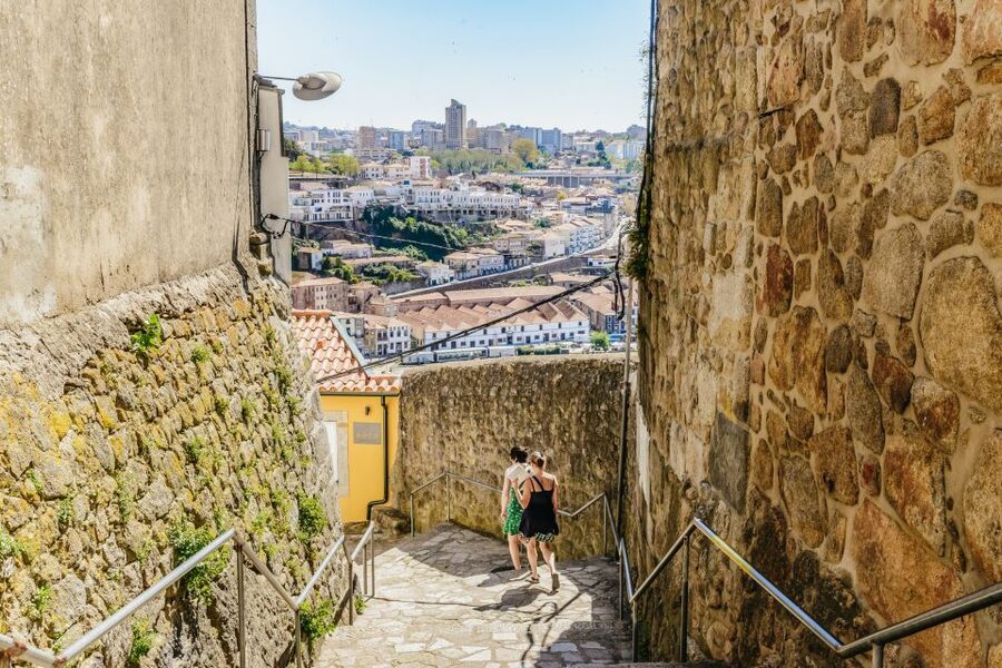 Porto Card with Transportation (1, 2, 3 or 4 Days) - Getting the card at the airport or Sé