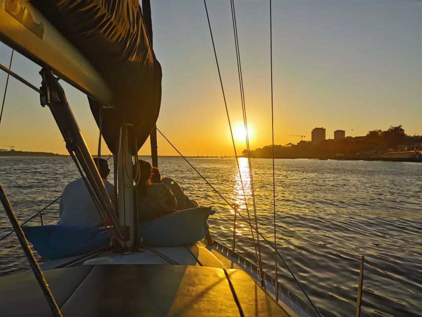 Porto: Charming Sailboat Cruise with Port Wine,Sunset Option - Arrábida Bridge and the first river views