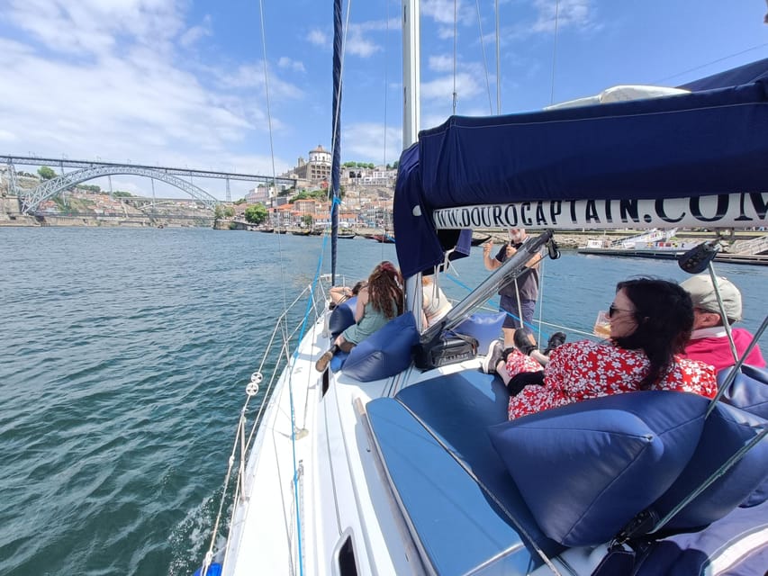 Porto: Charming Sailboat Cruise with Port Wine,Sunset Option - Alfândega and the return toward the estuary