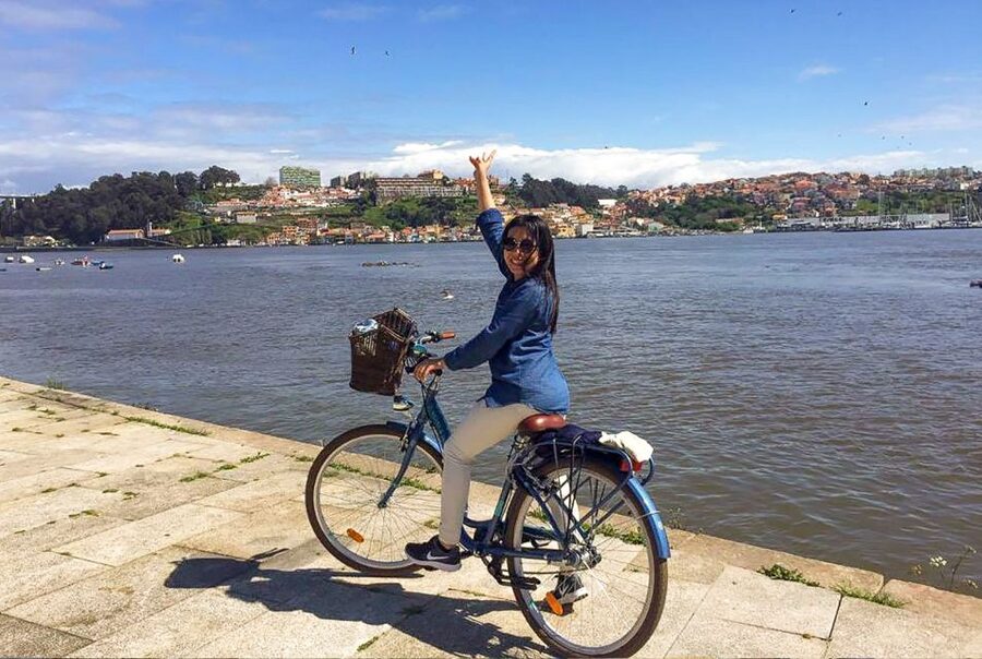Porto: City Bike Rental - The river route toward Foz do Douro