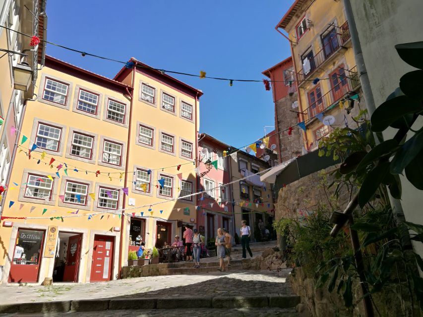 Porto: City Highlights 3-Hour Guided Electric Bike Tour - Safety, traffic, and the weather