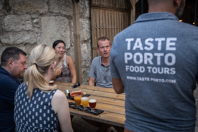 Porto Craft Beer Tour: 7 Beers + 3 Food Pairings in a Small Group - Stop one: Armazém da Cerveja begins the tasting