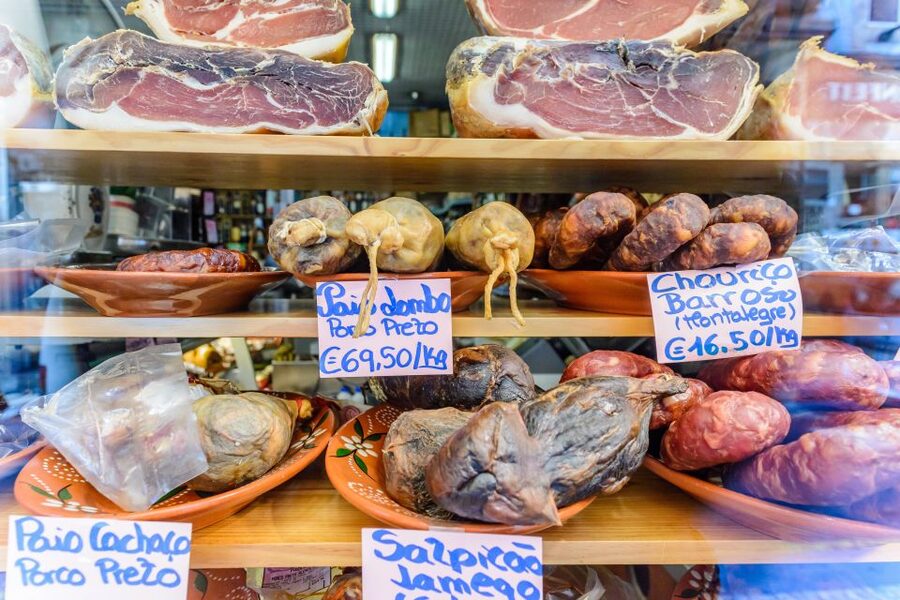 Porto: Delicious Food and Wine Walking Tour - Small cafés and taverns instead of a polished food show