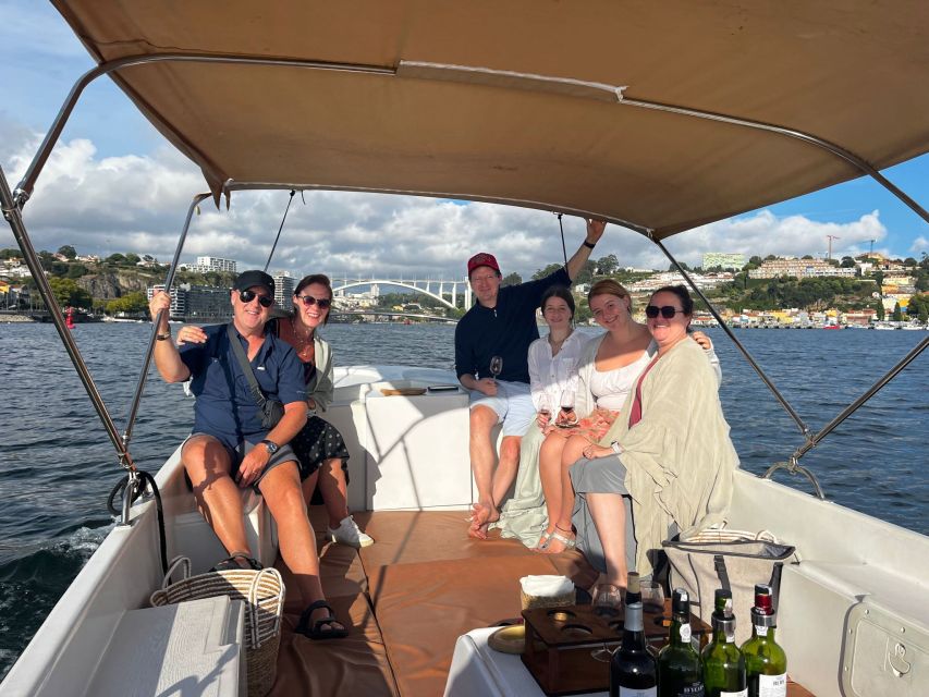 Porto: Douro River Boat Cruise with Port Wine Tasting - Arrábida Bridge and the change toward the coast