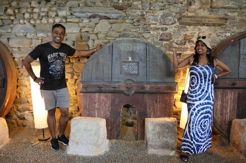 Porto: Douro Valley, 2 Wineries, Lunch, and 1-Hour Boat Tour - Key points to know before booking