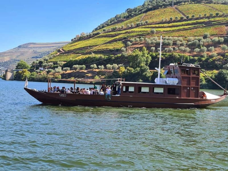 Porto: Douro Valley Tour at 2 Wineries with Lunch and Cruise - Two wineries, four kinds of tasting
