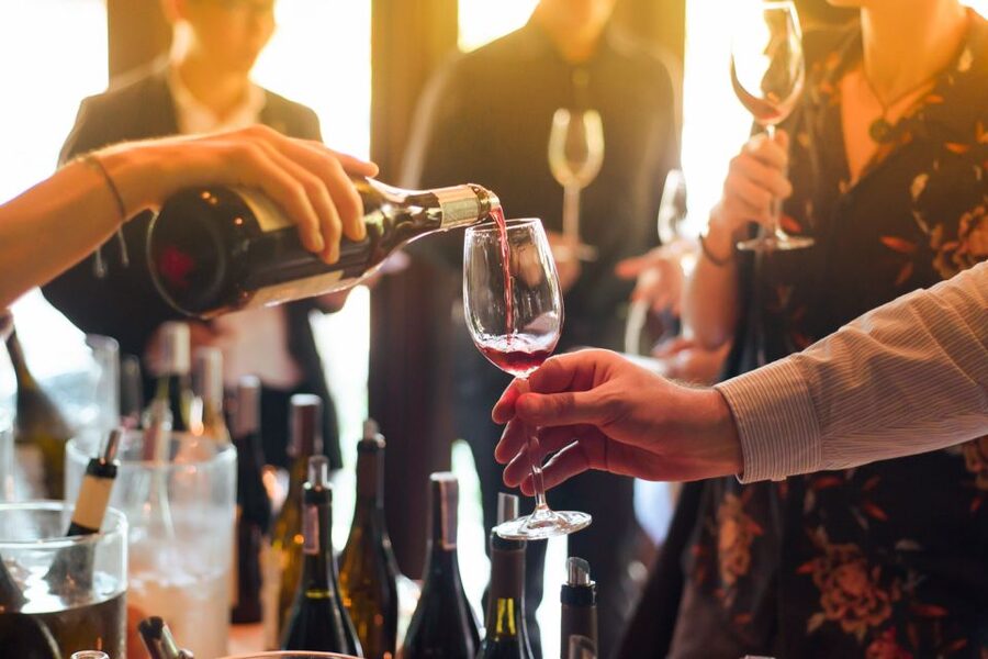 Porto: Douro Valley Tour with Wine Tasting, Cruise and Lunch - The second tasting adds another side of the valley