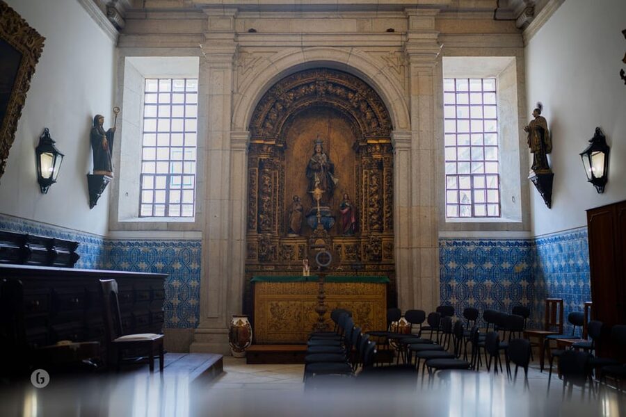 “Porto: Fado Show with Guided Tour in a Historic Monastery” - Singeverga liqueur made by Benedictine monks