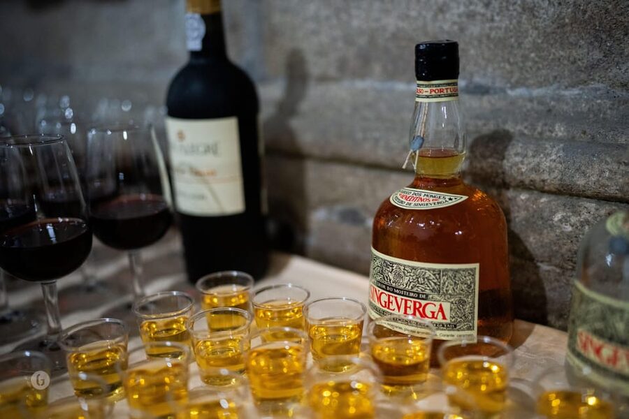 “Porto: Fado Show with Guided Tour in a Historic Monastery” - Practical details that make the evening easier