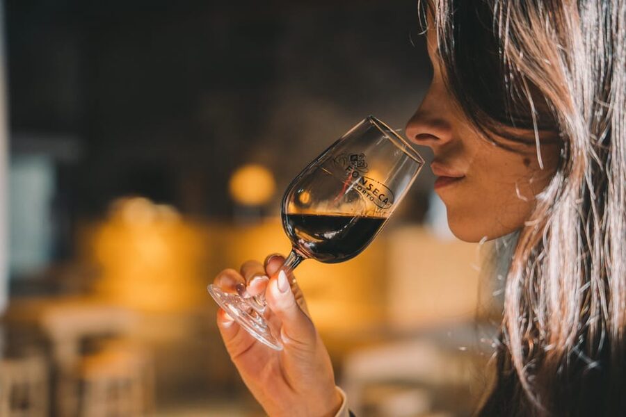 Porto: Fonseca Cellar Tour & Fado Show with Optional Dinner - Why the Fado tasting is the heart of the evening
