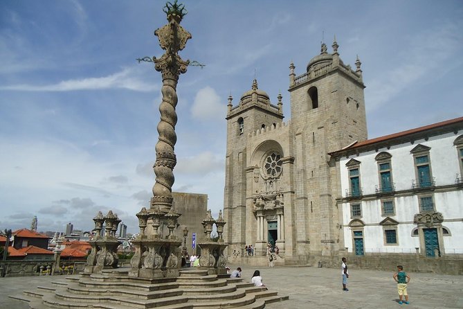 Porto Full Day City Tour Wine Tasting and Six Bridges Cruise - The Six Bridges cruise on a Rebelo boat