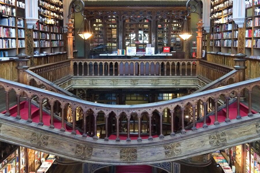 Porto: Guided Walking Tour and Lello Bookshop - Aliados Avenue and Porto’s City Center