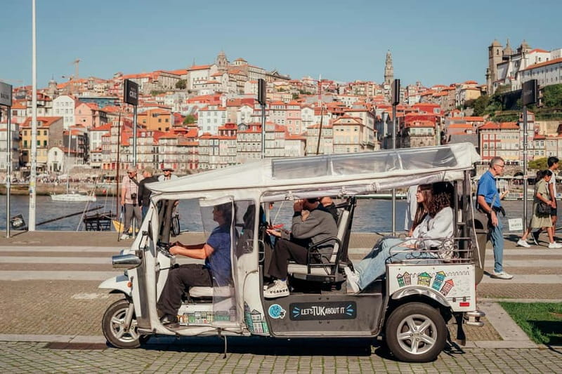 Porto Half Day Tuk Tuk Tour Clérigos, Seaside and Viewpoints - Why a tuk-tuk works well in Porto