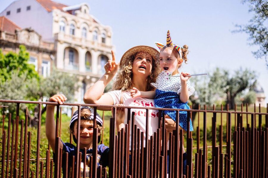 Porto: Harry Potter’s Inspiration Tour - The Lion’s Fountain and the Gryffindor clue