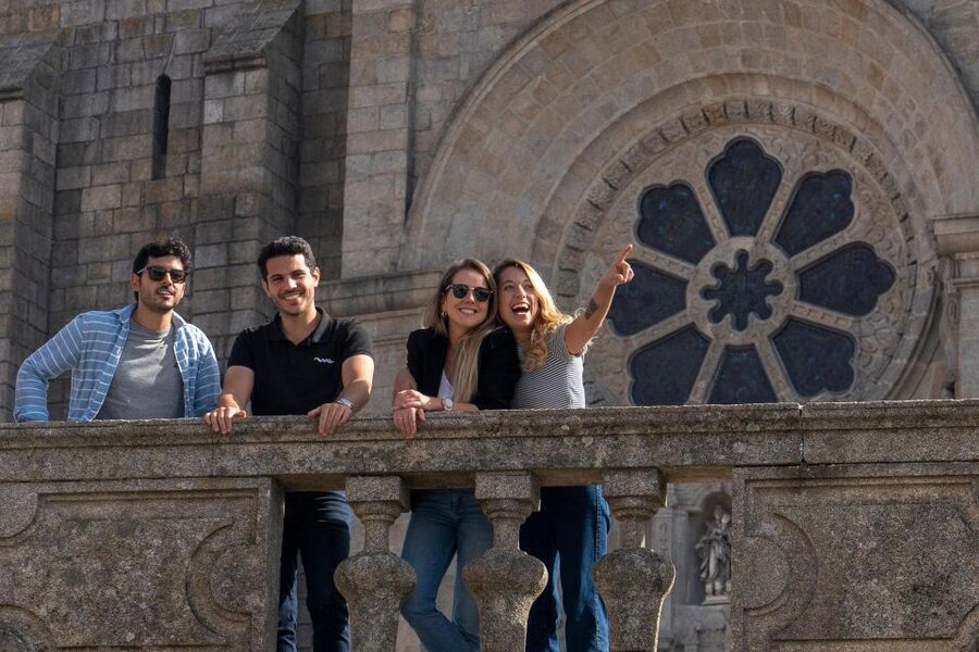 Porto: Helicopter Ride, Guided Walking Tour & River Cruise - Pace, comfort, and the small print