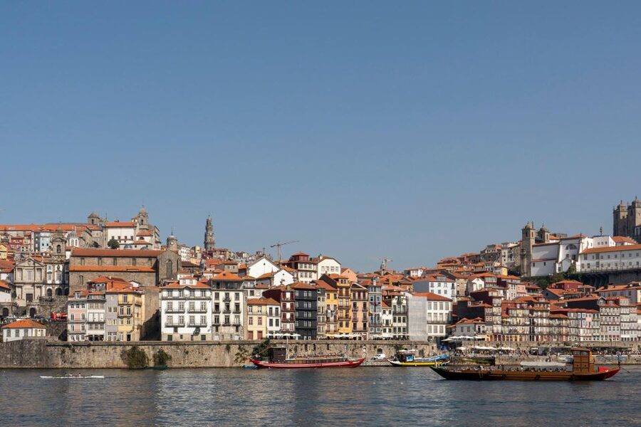 Porto: Helicopter Ride, Guided Walking Tour & River Cruise - Should you book the Porto helicopter, walking tour, and cruise?