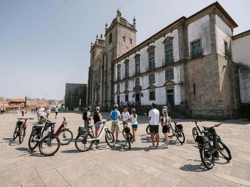 Porto: Highlights in 3 Hours E-Bike Tour - Palácio de Cristal gardens and the city views