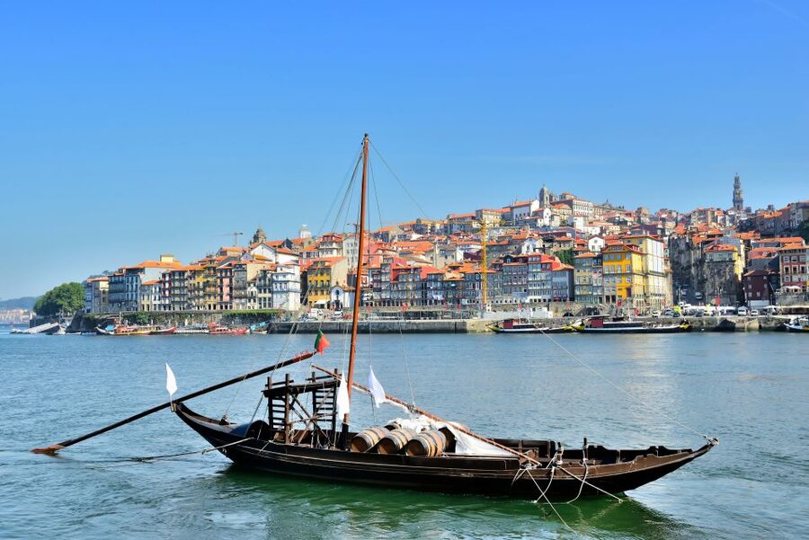 Porto: Historic City Center Walking Tour - Starting at Sé Cathedral and Terreiro da Sé