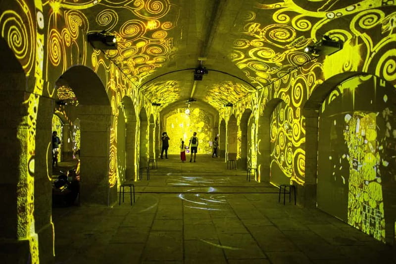 Porto: Impressive Monet & Brilliant Klimt - Sound, light, and comfort concerns