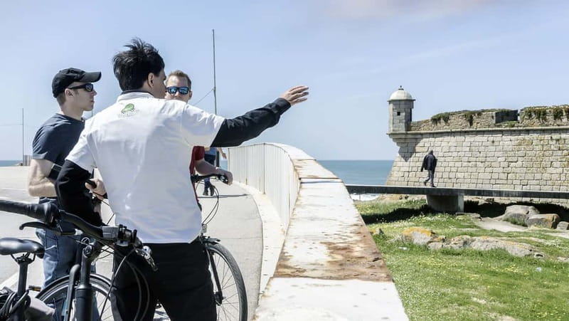 Porto Private E-Bike Tour: Douro River, Parks & Beaches - Along Alfândega and the lower Douro