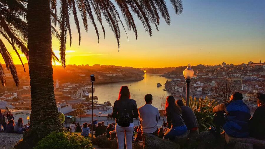 Porto: Private Sunset Walking Tour with Port Wine and Views - Who should book this Porto evening walk?