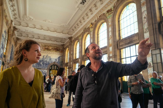 Porto PRIVATE TOUR With Locals: Highlights & Hidden Gems - São Bento Station: Porto’s grand railway entrance