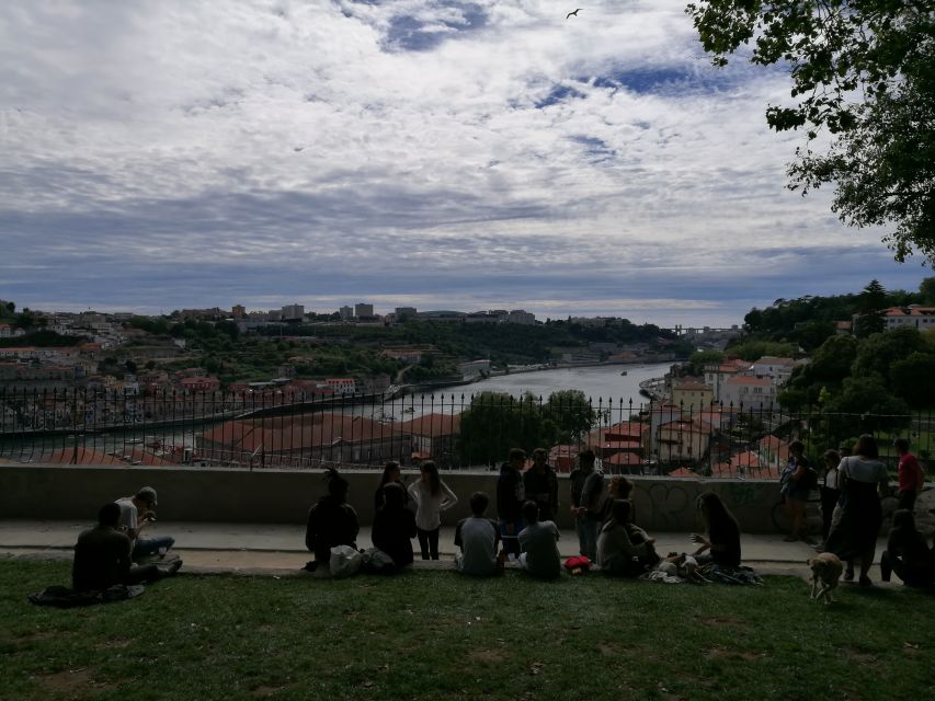 Porto: Riverside Panoramic E-Bike Tour - Castelo do Queijo and the open coast