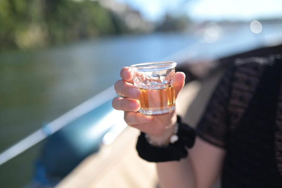 Porto: Six Bridges Douro River Cruise with Drinks - What the Port tasting adds
