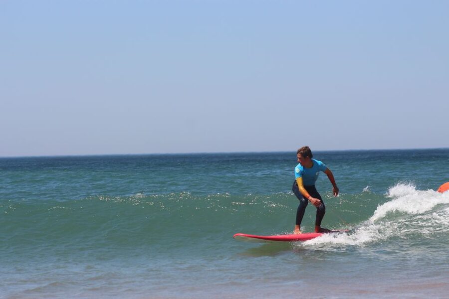 Porto: Small Group Surf Lesson with Transportation - FAQ