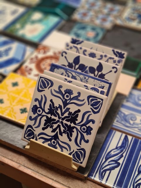 Porto: Tile Painting Workshop with Tea and Port Wine - Learning the tile-painting method