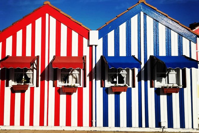 Porto to Lisbon Up to 4 Stops: Aveiro, Nazare, Fatima & Obidos - Guides make the biggest difference
