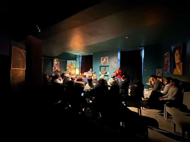 Porto: Traditional Fado Show at Sao Bento with Port Wine - Practical details that make the visit easier