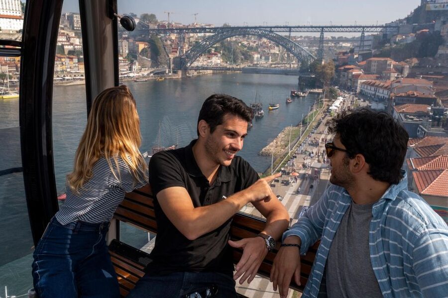Porto: Walking Tour, Lello Bookshop, Boat and Cable Car - Sé, Porto, and the approach to Dom Luís I Bridge