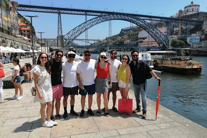 Porto Walking Tour - The Perfect Introduction to the City - From Fonte dos Leões to the University of Porto