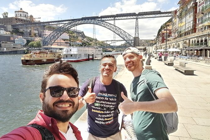 Porto Walking Tour - The Perfect Introduction to the City - Carmo Church, Livraria Lello, and Clérigos Tower