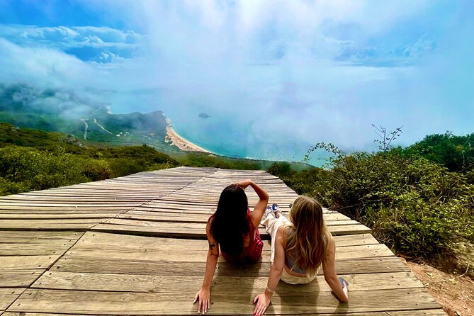 Private Lisbon-Arrábida Wine Tour: 3 Wineries, Coast & Heritage - Optional Sesimbra Castle and Cristo Rei