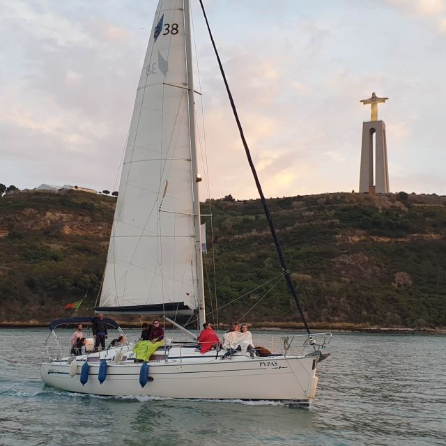 Private Lisbon Sightseeing Sailing Boat Tour with Locals - Starting beside Padrão dos Descobrimentos