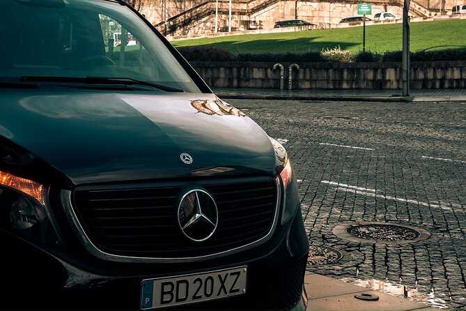 Private Taxi Transfer to/From Porto Airport - Hotel, apartment, and port pickups