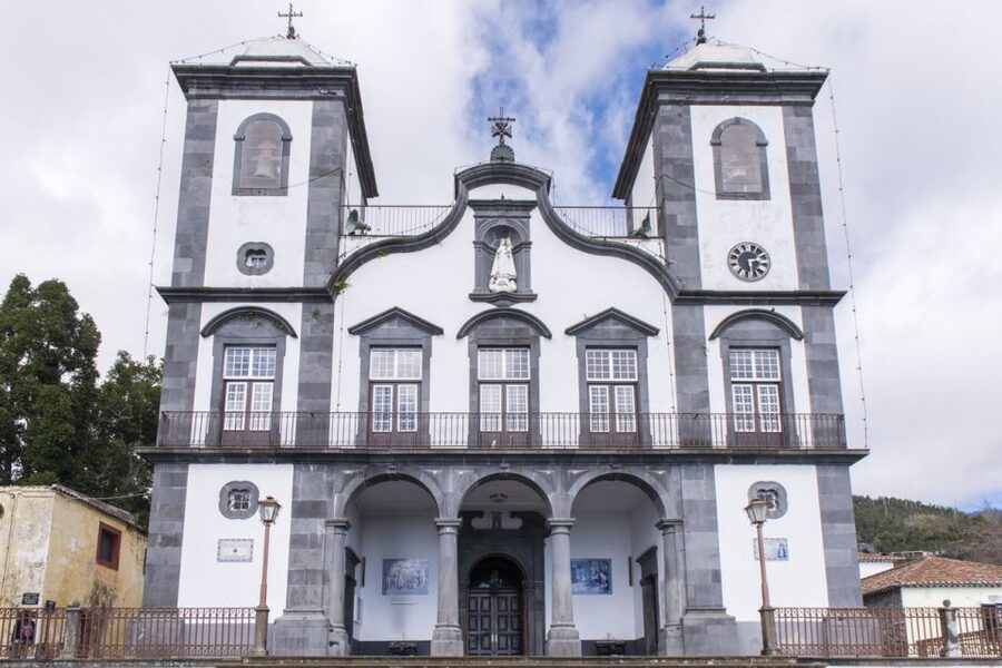 Private tour:Tuk Tuk Ride to Monte Funchal Toboggans - Should you book the Monte tuk tuk and toboggan ride?